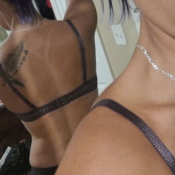 *5 items under $10 for $20* Cute bra - Picture 2 of 6